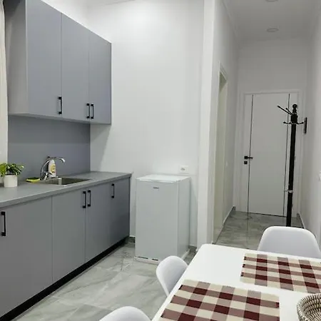 Apartment Cozy In Tirana
